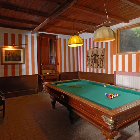 בית כפרי La Casella Antico Feudo Di Campagna *