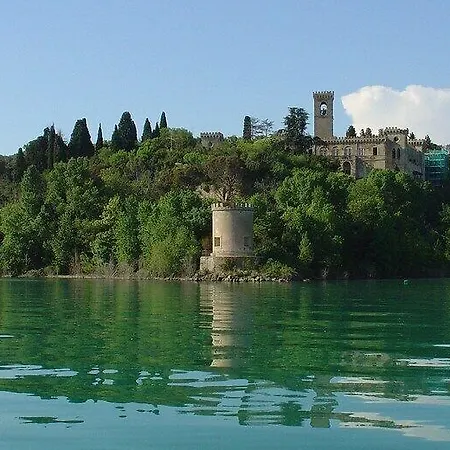 La Casella Antico Feudo Di Campagna Séjour à la campagne