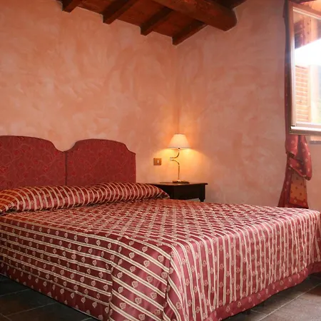 בית כפרי La Casella Antico Feudo Di Campagna Ficulle